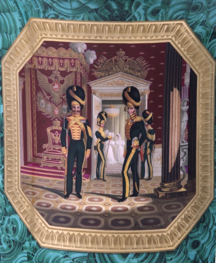 Кратерні вази (пара), що зображують ранги Компанії палацьких гренадерів у залах Зимового палацу та Тюїльерів