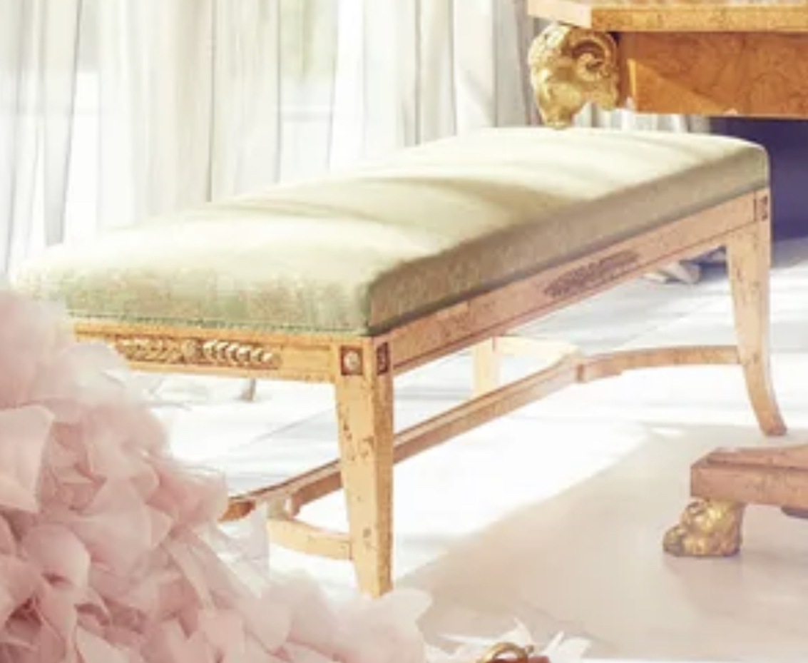 Диван з Миколаївського палацу в Петербурзі