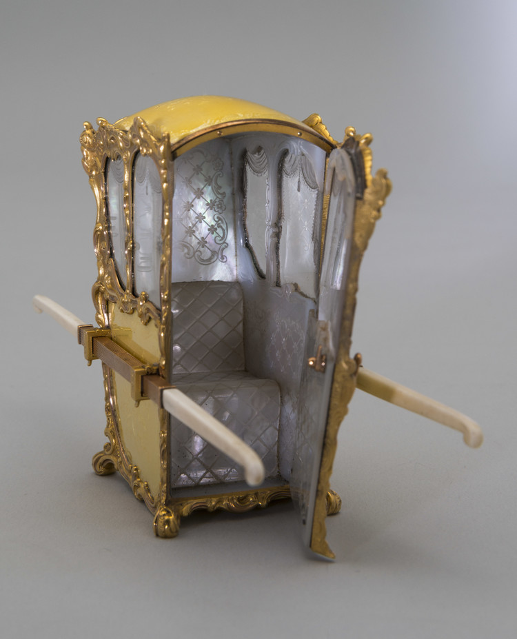 Миниатюрный портик